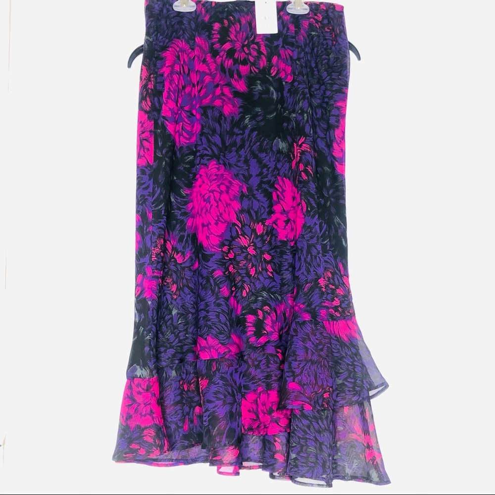 Colored flower skirt brand new.